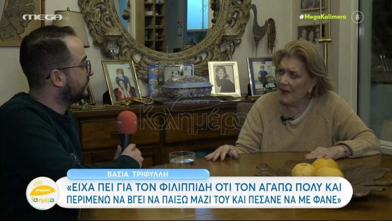 Βάσια Τριφύλλη: «Ο Πέτρος Φιλιππίδης θα επιστρέψει νικητής στο θέατρο» (vid)
