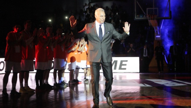 Ο Νίκος Γκάλης ανακηρύσσεται Επίτιμος Διδάκτορας στο ΑΠΘ