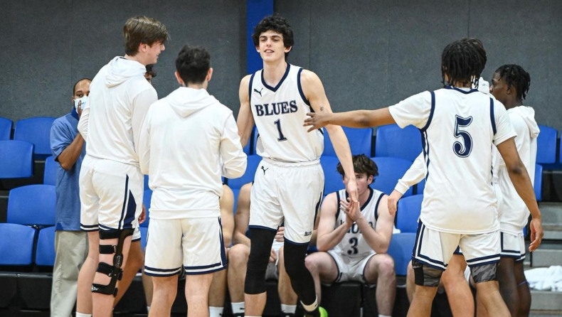 O Ράιαν Σούλης νο2 ψηλός της κλάσης 2024 στην Βόρεια Καρολίνα!