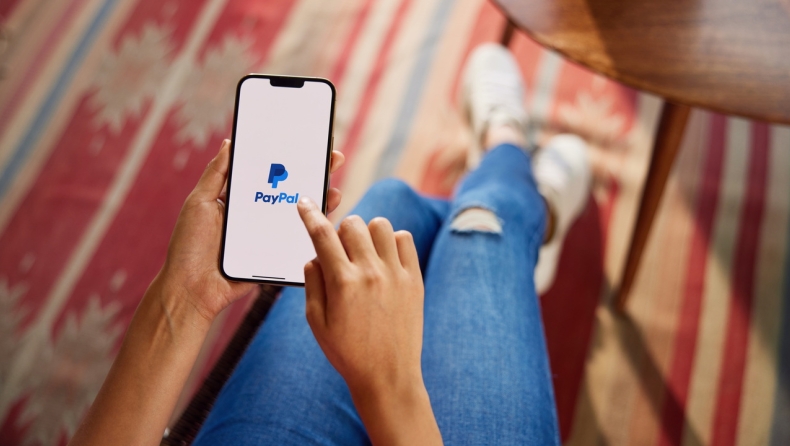 Σε απολύσεις 2.000 υπαλλήλων του προχωράει το PayPal