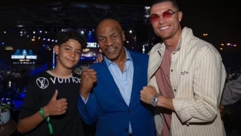 Ρονάλντο: Είδε την μάχη Πολ vs Φιούρι με τον γιο του και φωτογραφήθηκε με τον Μάικ Τάισον 