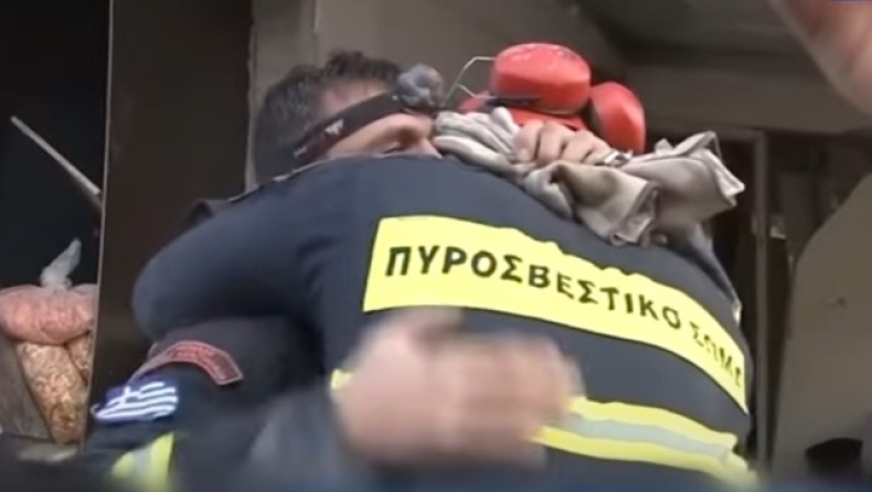 To συγκινητικό μήνυμα Έλληνα πυροσβέστη που επιχειρεί στην Τουρκία