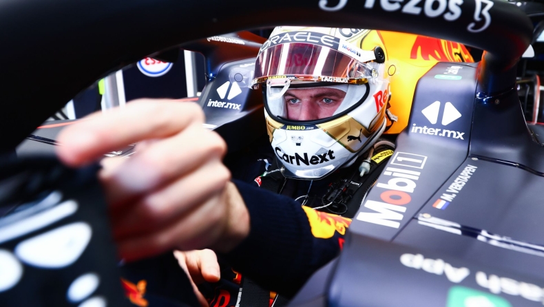 Formula 1: Στην πίστα η νέα Red Bull RB19 (vid)