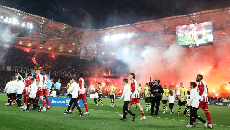  ΑΕΚ-Ολυμπιακός: Η «OPAP Arena» πήρε «φωτιά» (vid) 