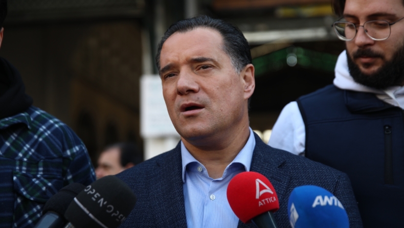 Άδωνις Γεωργιάδης για τραγωδία στα Τέμπη: «Ψέμα ότι ο σταθμάρχης μπήκε με κομματικό ρουσφέτι»