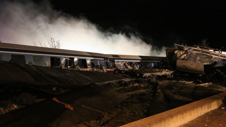 Τραγωδία στα Τέμπη: Μυστήριο παραμένει ακόμα το «μανιτάρι» της φωτιάς και το φορτίο της εμπορευματικής αμαξοστοιχίας (vid)