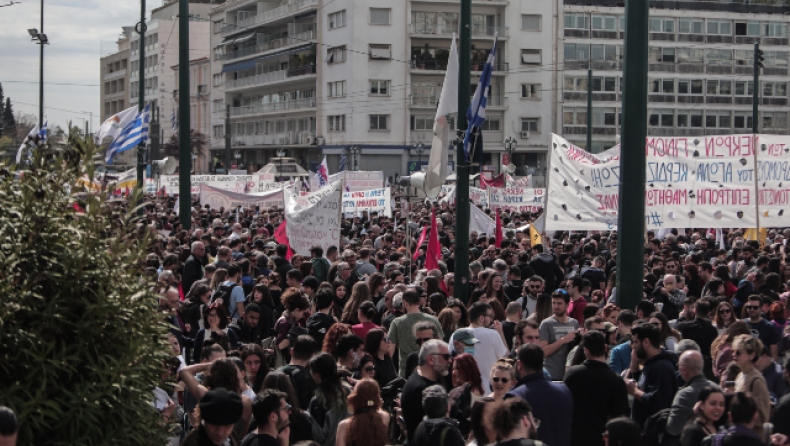 Τέμπη: Συγκεντρώσεις διαμαρτυρίας σε όλη την Ελλάδα για την εθνική τραγωδία (vid)