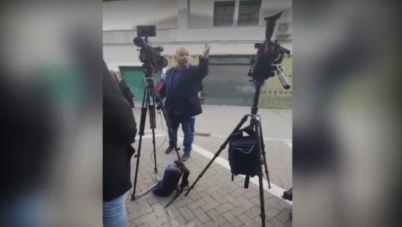 Οι Ενώσεις Συντακτών καταδικάζουν απερίφραστα τη σύλληψη τριών δημοσιογράφων και ενός εικονολήπτη 