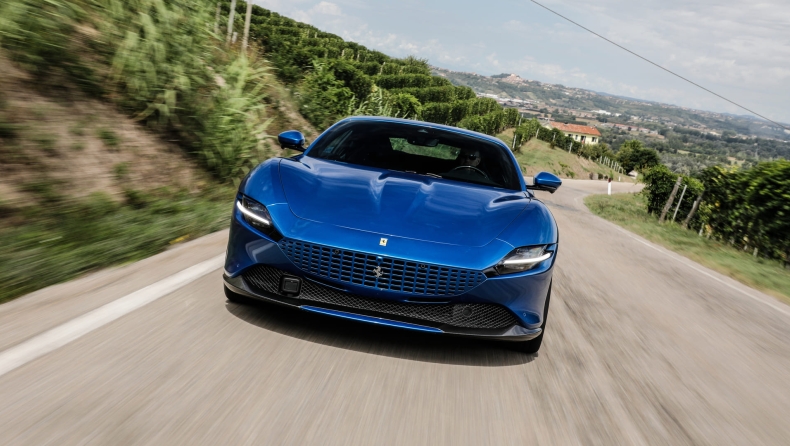 Ferrari: Έτοιμη η ανοικτή έκδοση της Roma (vid)