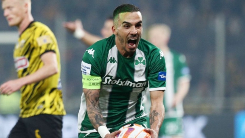 Ο Δημήτρης Κουρμπέλης φωνάζει