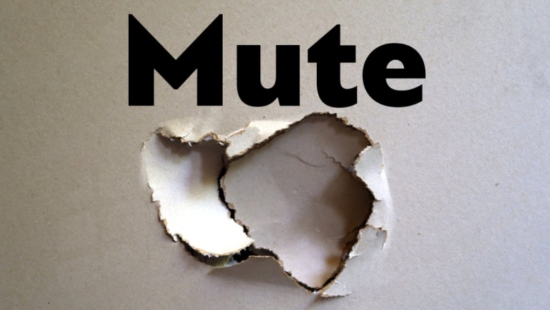 «Mute - Η σιωπηλή βία της μεσοτοιχίας»: Ένα podcast για την έμφυλη βία