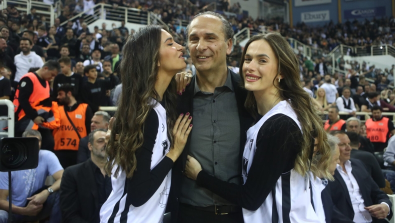 Ο Μπάνε Πρέλεβιτς με τις κόρες του, Άννα και Τέα