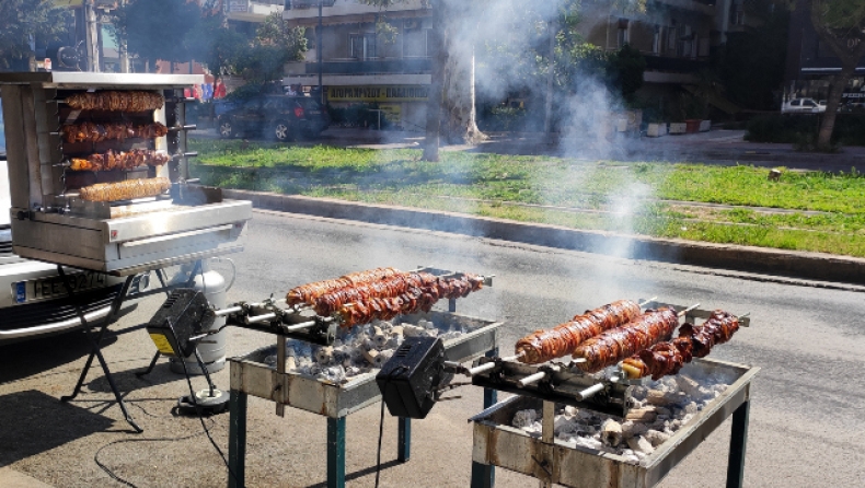 Έφαγαν μέχρι σκασμού στη Λάρισα και πέρασαν το Πάσχα στο νοσοκομείο