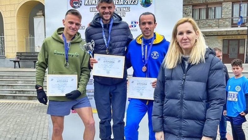 Ο Φώτης Ζησιμόπουλος πανελληνιονίκης στο πρωτάθλημα ορεινού δρόμου.