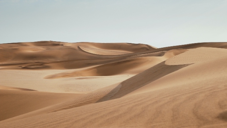 Γιατί ένα άδειο οικόπεδο με άμμο στο Ντουμπάι πουλήθηκε έναντι του εξωπραγματικού ποσού των 34 εκατομμυρίων ευρώ 