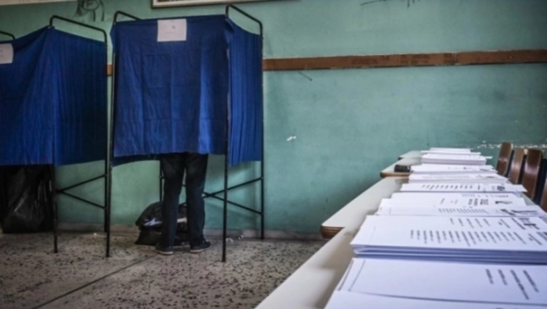 Ο ηγούμενος της Μονής Εσφιγμένου καταγγέλλει ότι μοναχοί στο Άγιο Όρος κατευθύνουν πιστούς να ψηφίσουν «ΝΙΚΗ» 