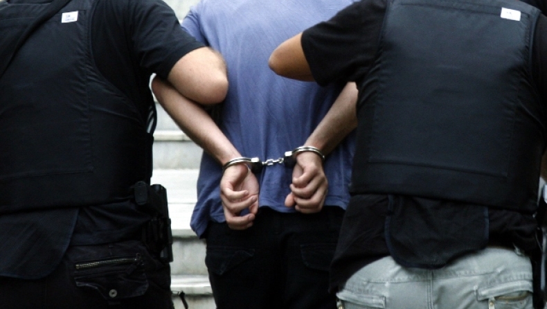 Οπαδική επίθεση στη Θεσσαλονίκη: Ποινική δίωξη στον 21χρονο για τον ξυλοδαρμό του 16χρονου
