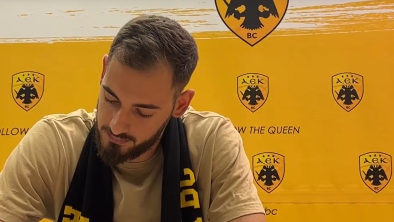 Μάνος Χατζηδάκης