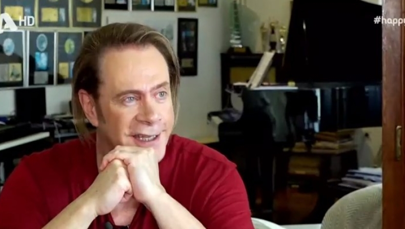 Κορκολής: «Δεν κάνω διακοπές γιατί μου λείπει το πιάνο μου» (vid)