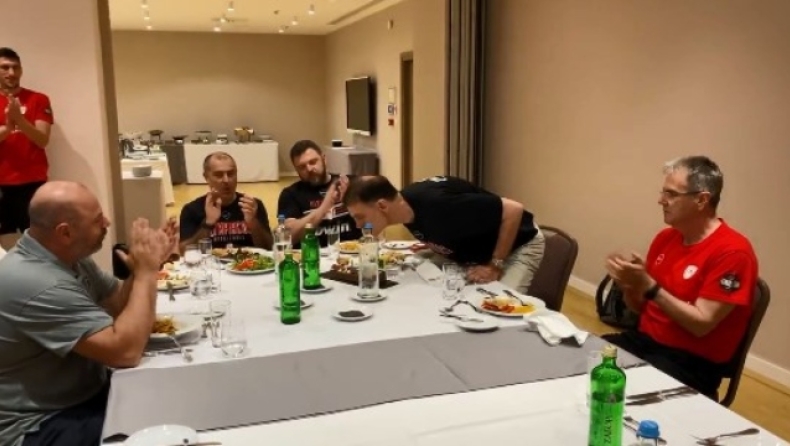 Ο Μπαρτζώκας και η τούρτα του