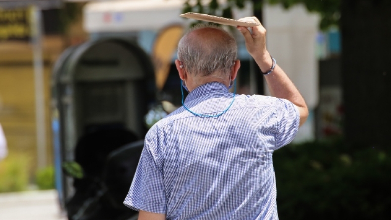 Κορυφώνεται το τρίτο κύμα καύσωνα: 8,5 εκατομμύρια άνθρωποι στην Ελλάδα θα βιώσουν θερμοκρασίες άνω των 41 °C