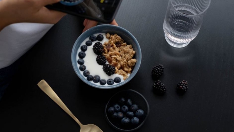 5 συνδυασμοί τροφίμων που μπορούν να βοηθήσουν στη μείωση των επιπέδων χοληστερόλης