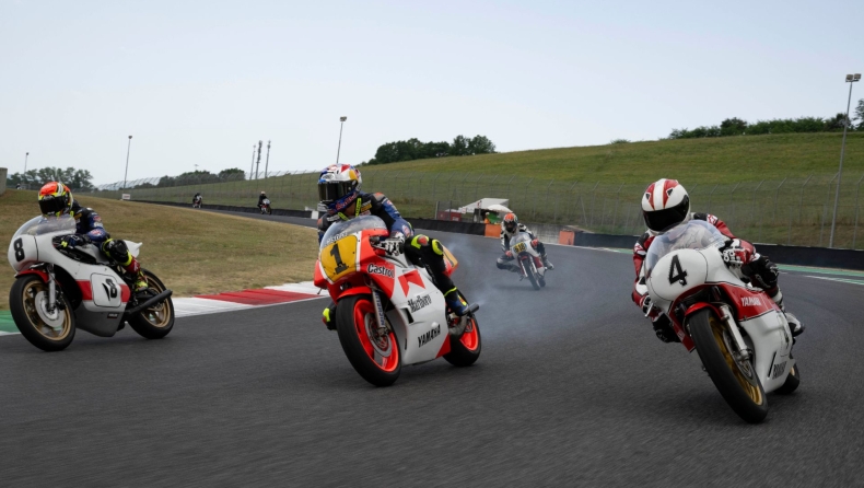 Τι γίνεται όταν ένας πρωταθλητής WSBK συναντηθεί με μια δίχρονη Yamaha του 1977 (vid)
