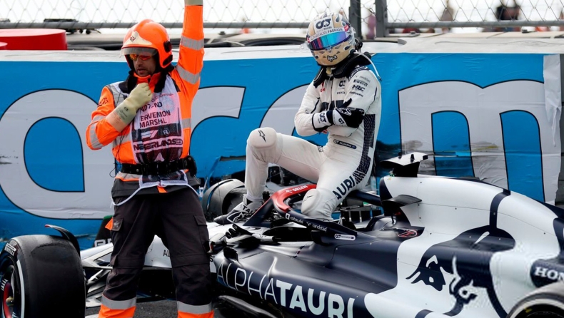 F1 - Ολλανδία: Στο νοσοκομείο ο Ρικάρντο μετά την έξοδο στο FP2 (vid)