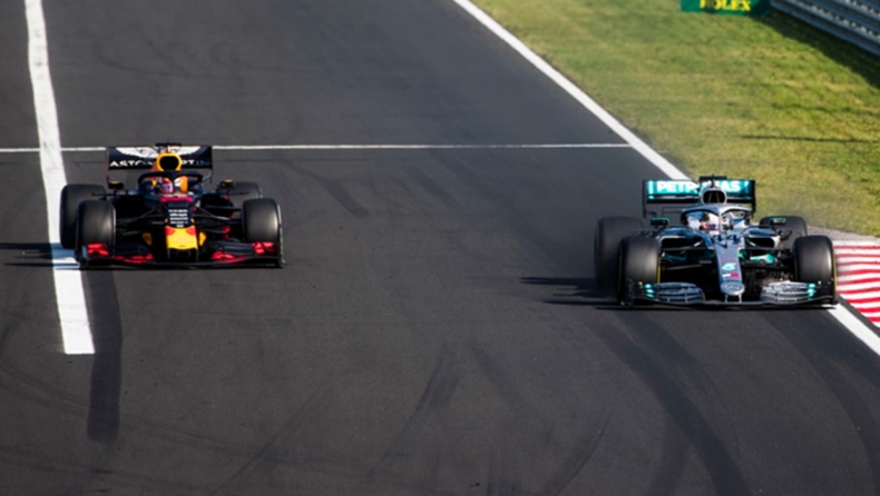 Σαν Σήμερα: Η πρώτη μεγάλη μάχη των Χάμιλτον και Φερστάπεν (vid)