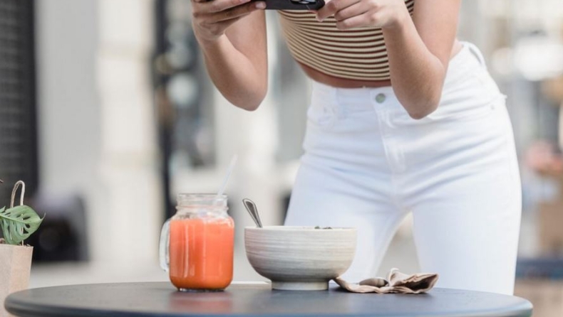 Πώς το χρώμα μπορεί να επηρεάσει τη γεύση του φαγητού