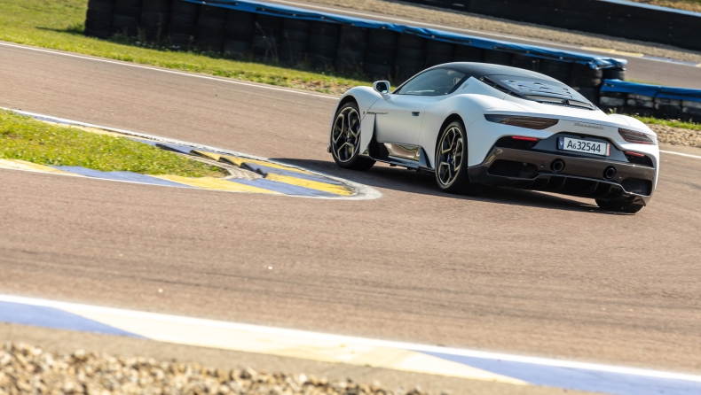 Maserati MCXtrema: Μόνο για την πίστα και 62 τυχερούς