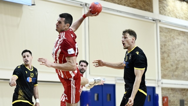 Φάση από το ΑΕΚ -Ολυμπιακός στο χάντμπολ