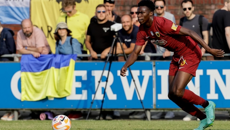 Εκτός για 2-3 ο Ρόκσον της ΑΕΚ μετά από κάταγμα