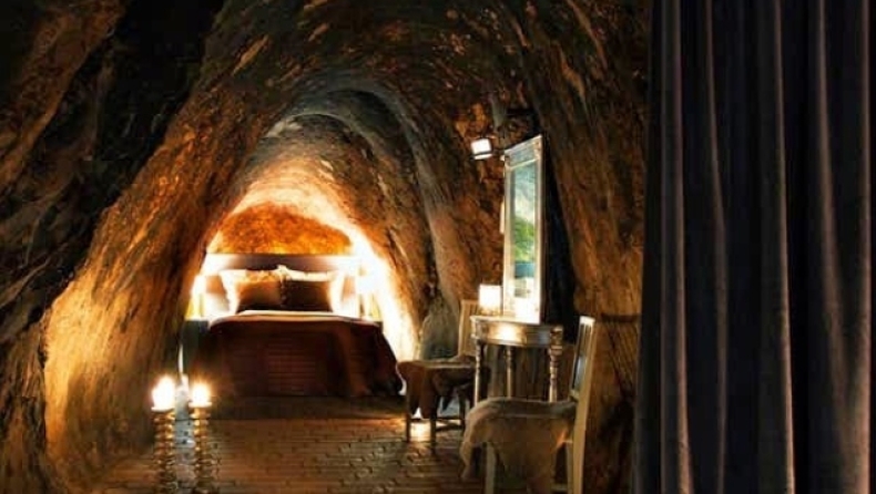 Μια βραδιά 150 μέτρα κάτω από τη Γη: Το πιο κλειστοφοβικό δωμάτιο ξενοδοχείου στον κόσμο