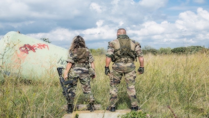 Σερβία: Νόμος για τα εσώρουχα των γυναικών στις Ένοπλες Δυνάμεις 