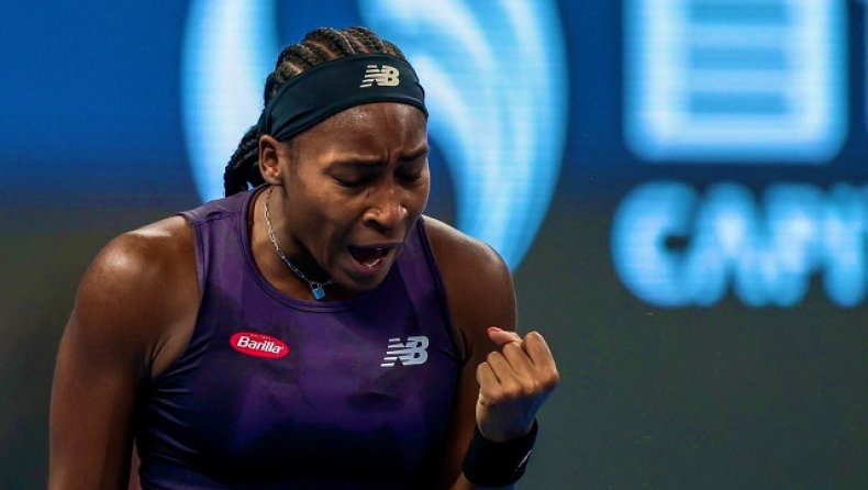 Η Κόρι Γκοφ πανηγυρίζει