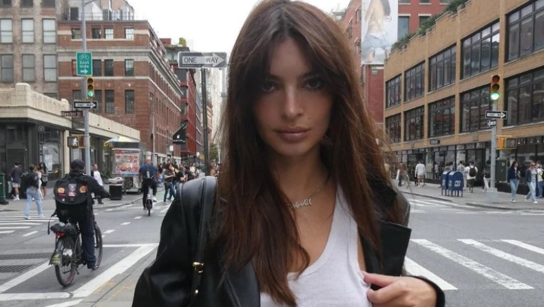 Η Έμιλι Ραταϊκόφσκι στο Καρναβάλι του Ρίο αποδεικνύει ότι το μίνιμαλ είναι εντυπωσιακό