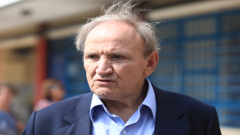 Αποχώρησε από τον ΣΥΡΙΖΑ ο Στέφανος Τζουμάκας (vid)