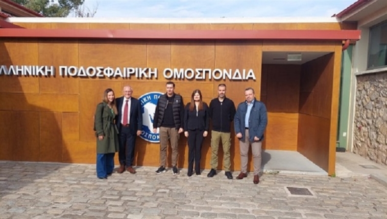 Συνάντηση ΕΠΟ - ΠΣΑΠΠ για το ποδόσφαιρο γυναικών