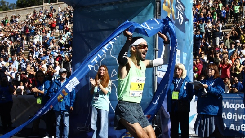 Καραϊσκος: «Πάλευα χρόνια για να κερδίσω τον τίτλο» (vids)