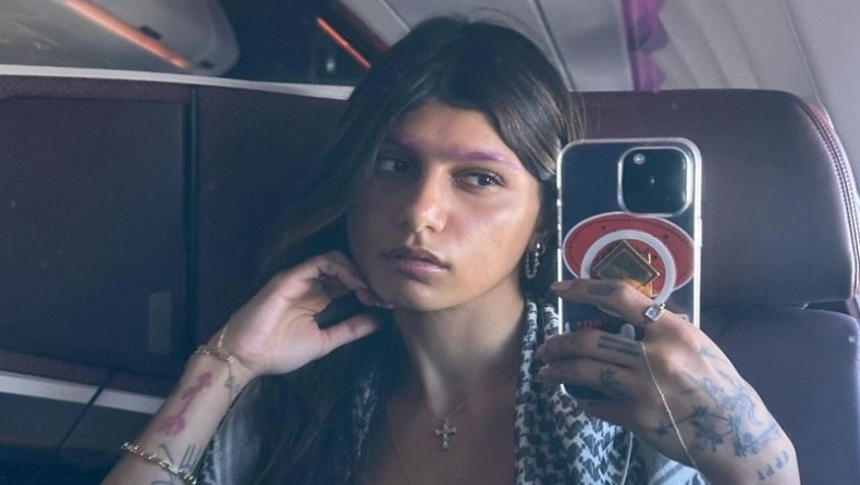 Η Μία Καλίφα γιορτάζει τον θάνατο του Κίσινγκερ και κάνει εκπτώσεις 29%