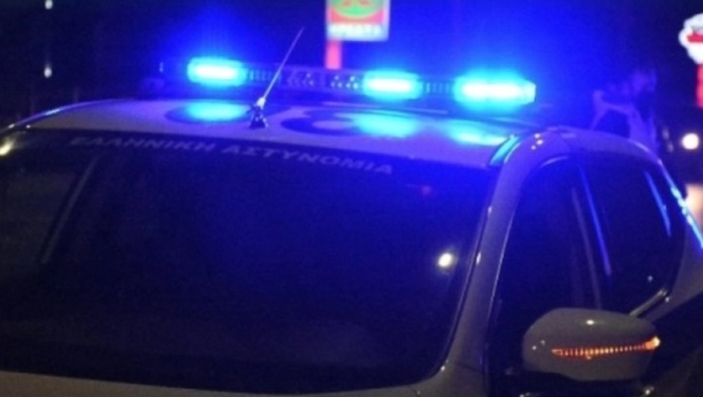 Συνελήφθη γυναίκα στον Βύρωνα για απόπειρα αρπαγής 15χρονου: Επέμενε να τον βάλει μέσα στο αυτοκίνητο