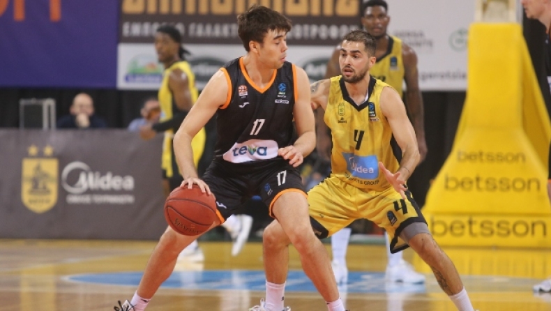 O Τολιόπουλος