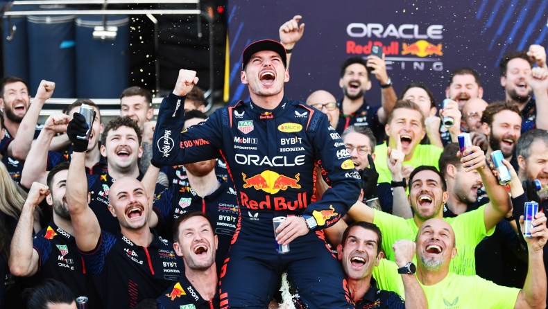 F1 - Ο Φερστάπεν οδηγάει καλύτερα απ’ ότι τραγουδάει (vid)