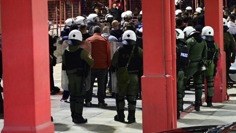 Το ιατρικό ανακοινωθέν για τον αστυνομικό: «Σε κρίσιμη κατάσταση στη ΜΕΘ, υπέστη ανακοπή, έγινε ΚΑΡΠΑ και επανήλθε» 