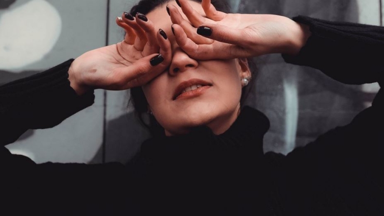  Έχεις ξηροφθαλμία; Μπορεί να σου λείπει αυτό το σημαντικό θρεπτικό συστατικό