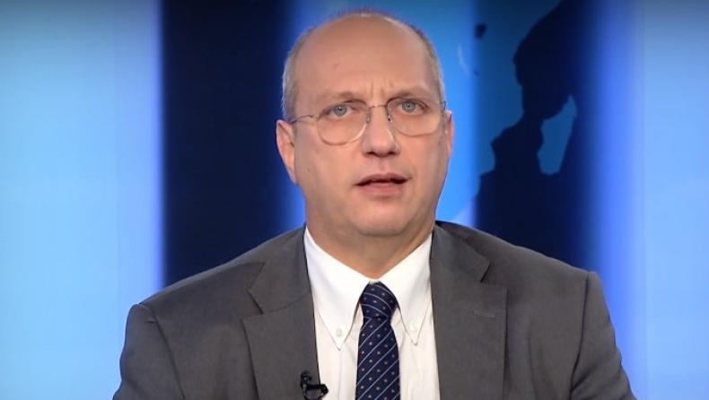 Οικονόμου για τον θάνατο του αστυνομικού: «Η σύλληψη όλων των εμπλεκομένων είναι ο ελάχιστος φόρος τιμής στη μνήμη του»