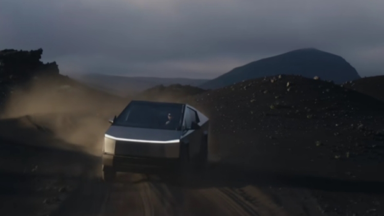 Τύπος αγόρασε το καινούργιο Tesla και δημοσίευσε την απόδειξη: Έμειναν άναυδοι από το ποσό που ξόδεψε 