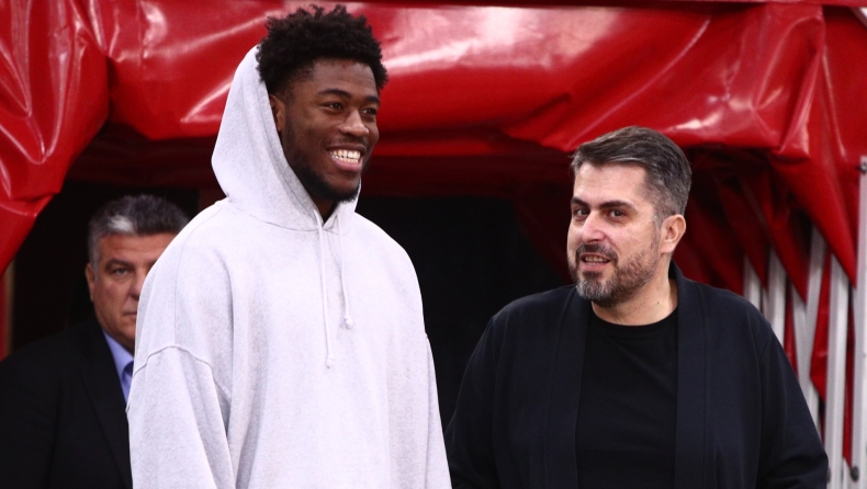 Ολυμπιακός: Από το αεροδρόμιο στο ΣΕΦ ο Μόουζες Ράιτ