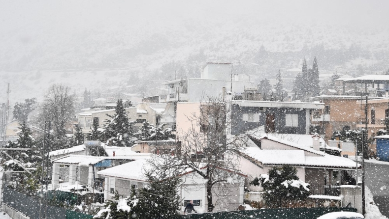 Αρναούτογλου: «Πιθανότητα για μπόρες χιονιού Δευτέρα-Τρίτη στην Αττική»